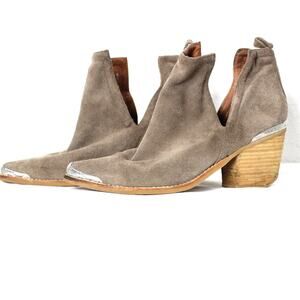 Jeffrey Campbell Beige and Metallic Heeled Boots